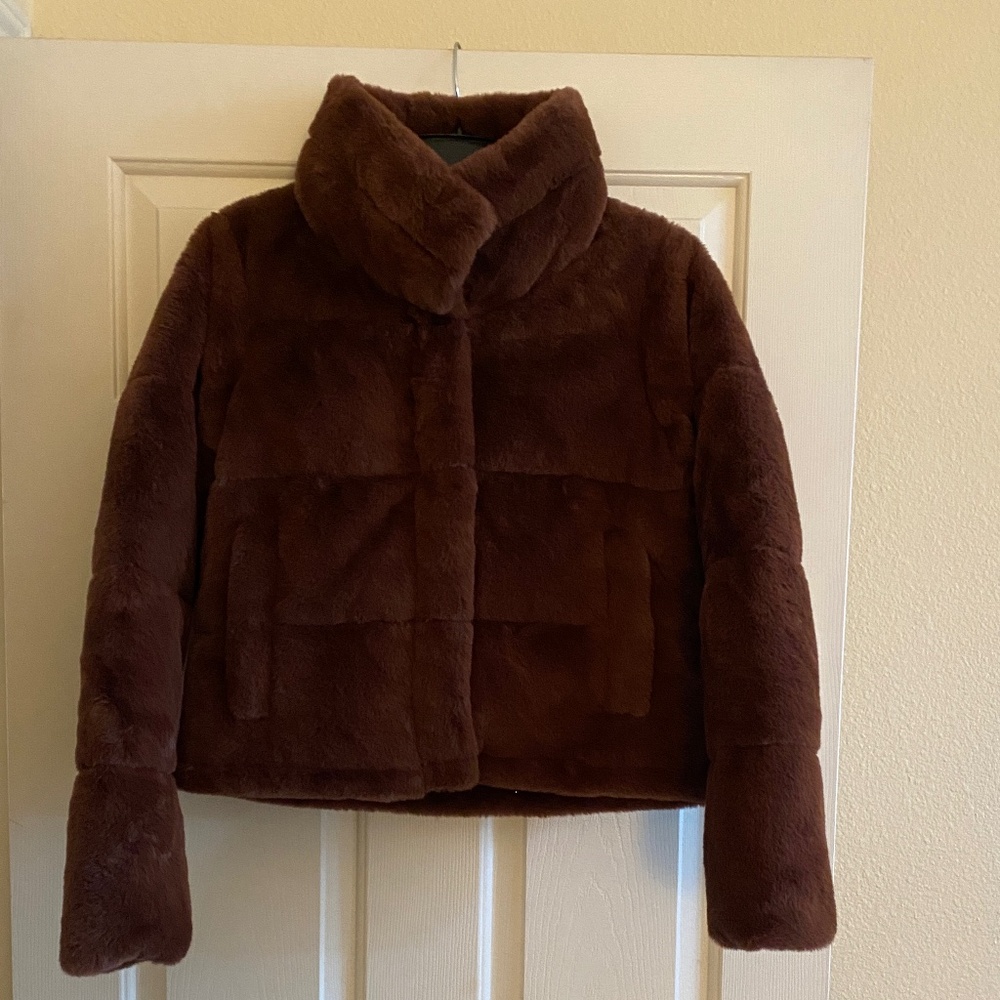 Cropped Faux Fur Jacket